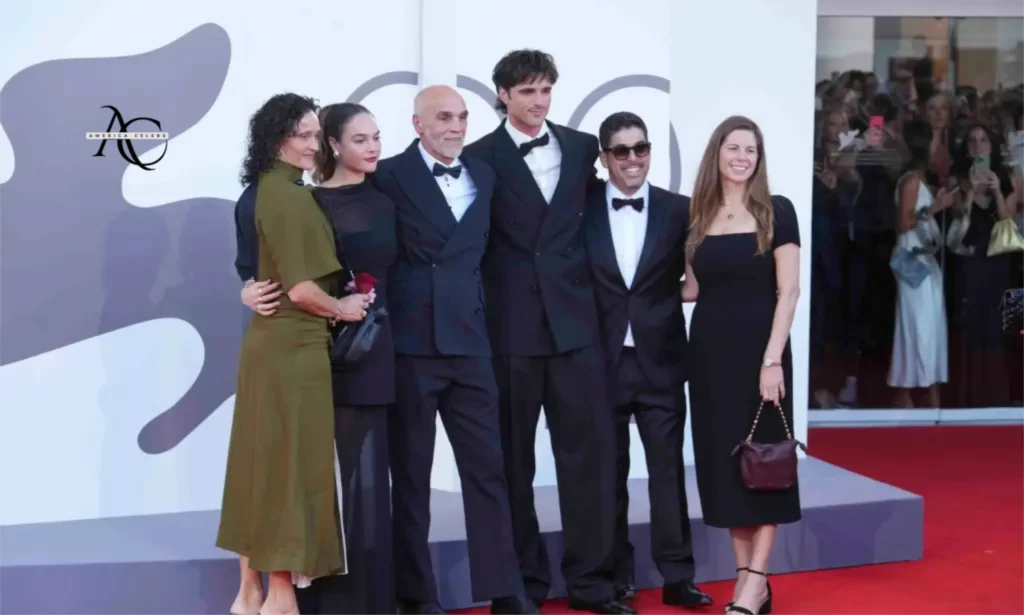 Jacob Elordi family member at red carpet